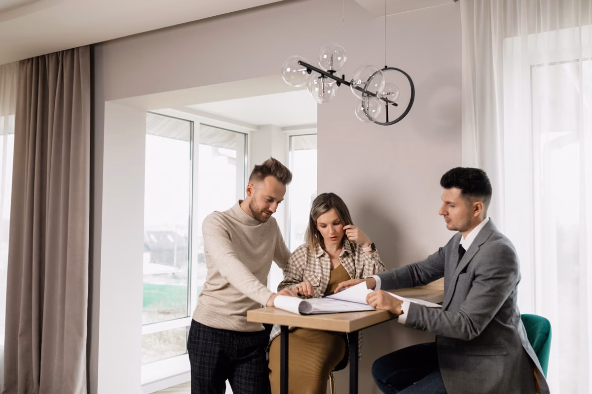 Risques et réglementations de l'achat immobilier en espèces : ce que vous devez savoir